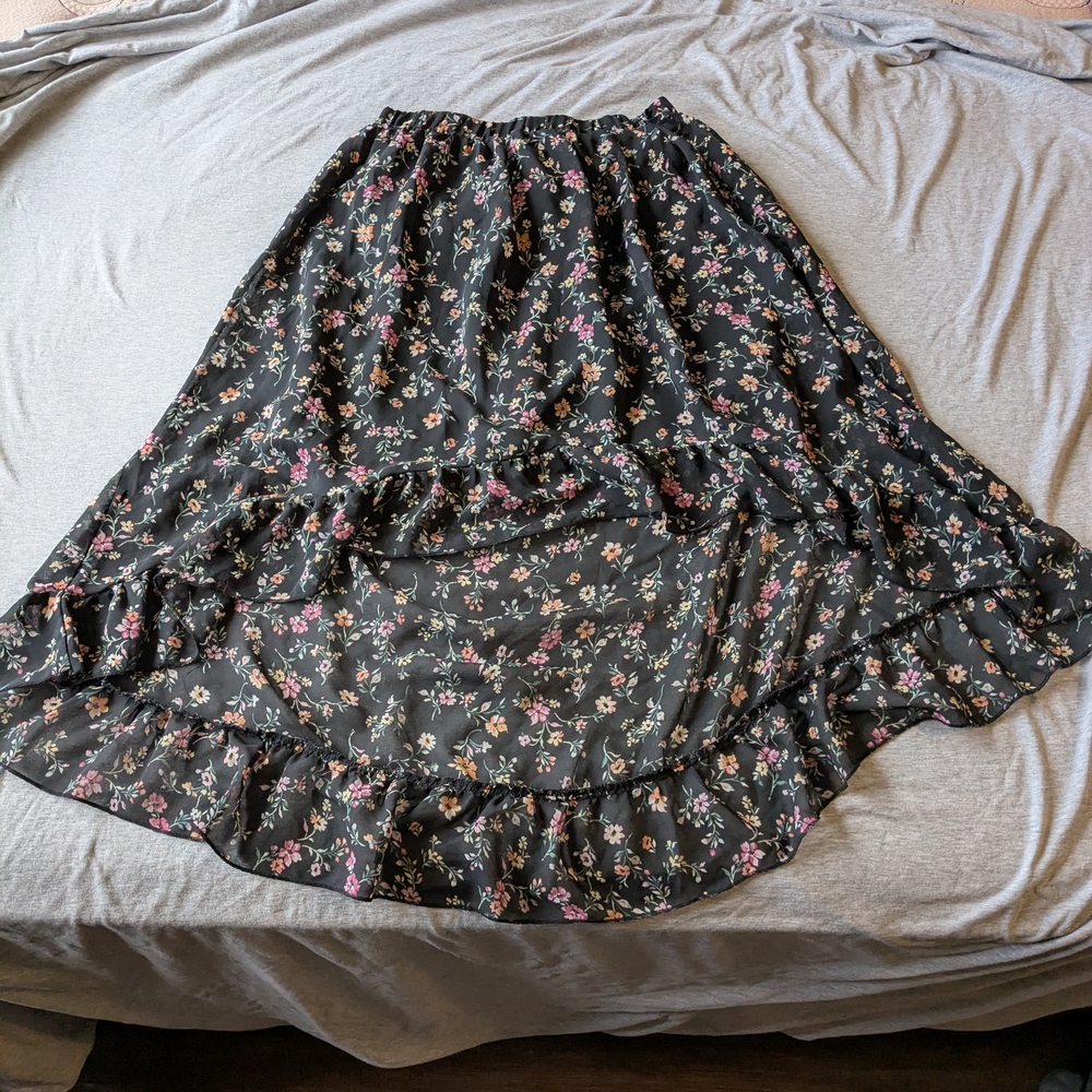 Floral High-Low Maxi Skirt